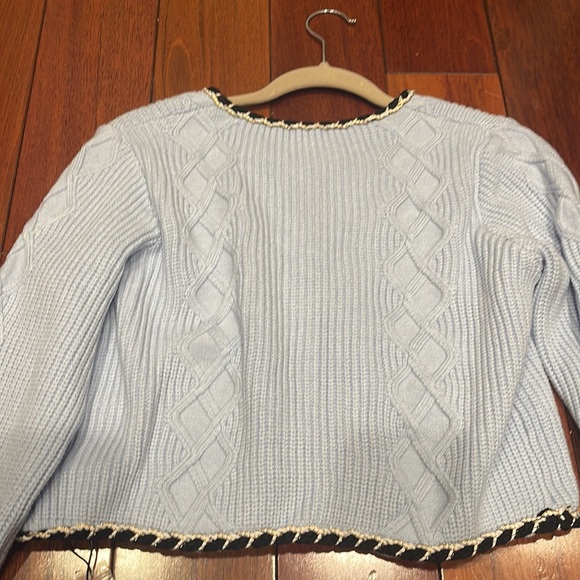 Beautiful bow cardigan - Picture 5 of 5